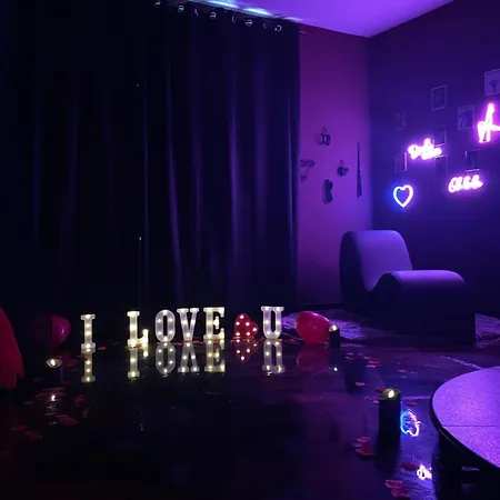 Mit Whirlpool, Sauna, Pole Dance Und Mehr Apartament