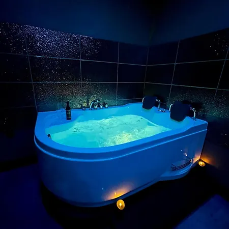 Mit Whirlpool, Sauna, Pole Dance Und Mehr Apartmán Essen