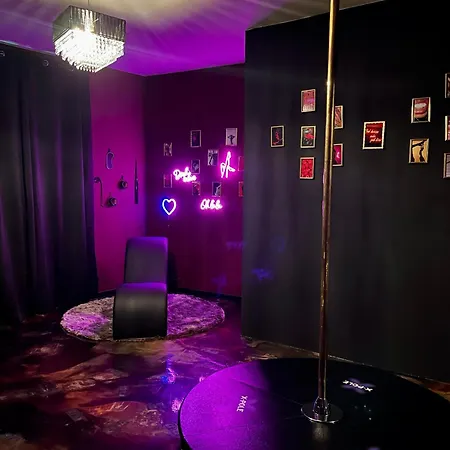 Lejlighed Mit Whirlpool, Sauna, Pole Dance Und Mehr *