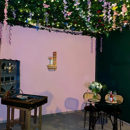 Mit Whirlpool, Sauna, Pole Dance Und Mehr *