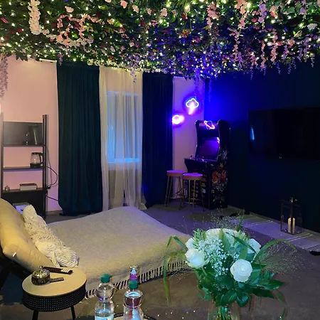 Mit Whirlpool, Sauna, Pole Dance Und Mehr 아파트 에센