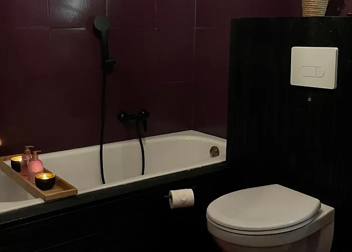 Mit Whirlpool, Sauna, Pole Dance Und Mehr アパート *