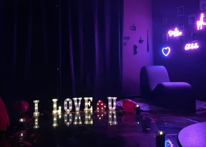 Mit Whirlpool, Sauna, Pole Dance Und Mehr アパート