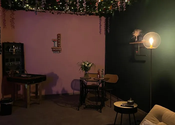 Mit Whirlpool, Sauna, Pole Dance Und Mehr Apartamento